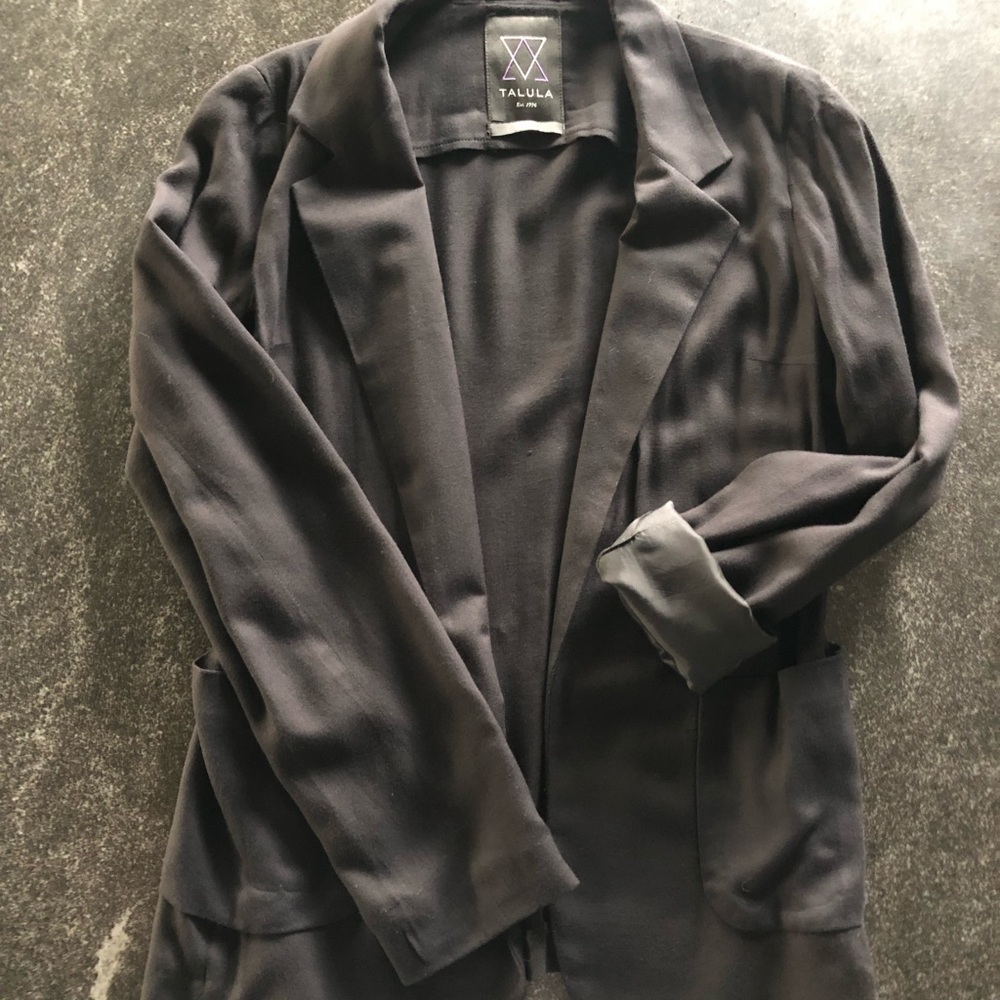 Aritzia Black Blazer